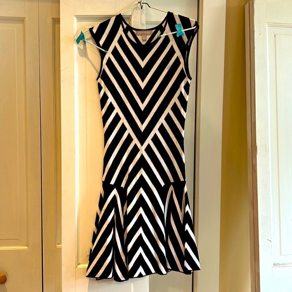 Banana republic black and white